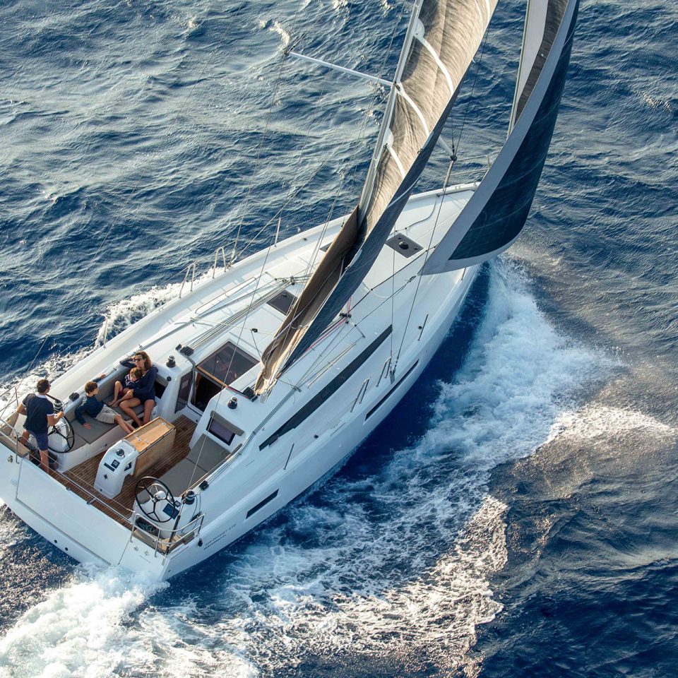 Aerial view of the Jeanneau 410 boat under sail